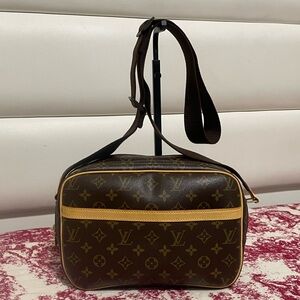Louis Vuitton Monogram Reporter Bag